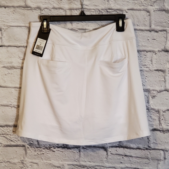 🤍Adidas White Golf /Utility Sport Skort - Picture 7 of 9